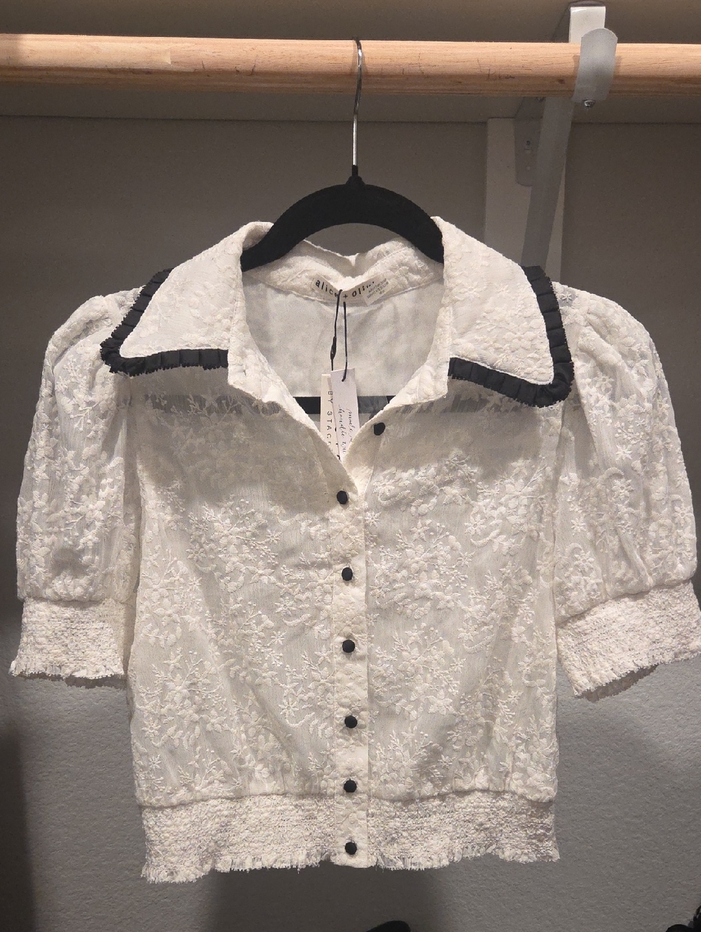 White Floral Lace Button-Front Puff Sleeve Top with Contrast Trim